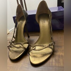 GUESS Women's Gold/Bronze Heels Size 7.5